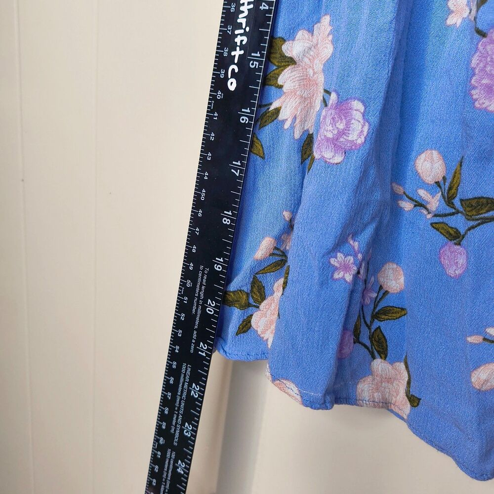 American Eagle Peplum Top Blue Floral - Picture 5 of 6